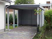 Carport 310x600 cm · Fichte · Schindelblende 1-reihig schwarz · Rückwand