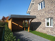 Carport 310x700 cm · Lärche · Schindelblende 2-reihig Echtschiefer · 2 Leimholzbögen · Abstellraum 200 cm